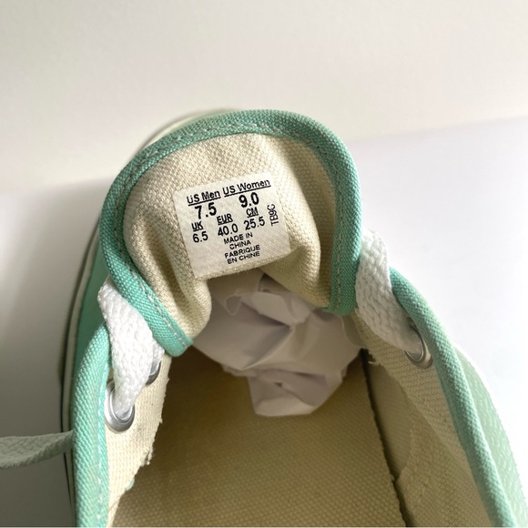 Vans Mint Green Low Top Retro Classic Casual Sneakers Size 9 Women’s - Picture 9 of 11